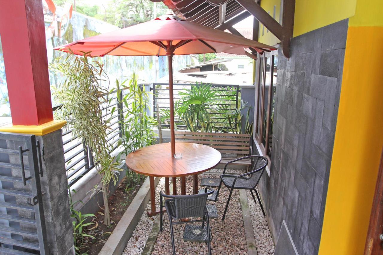 Hostel Koolkost Syariah Near Malioboro Area Yogyakarta Exterior foto