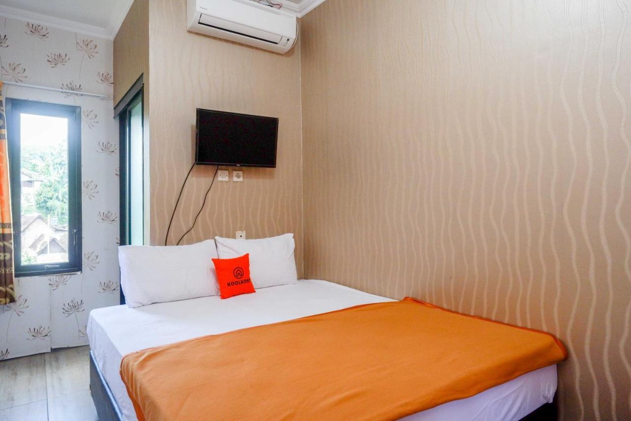 Hostel Koolkost Syariah Near Malioboro Area Yogyakarta Exterior foto