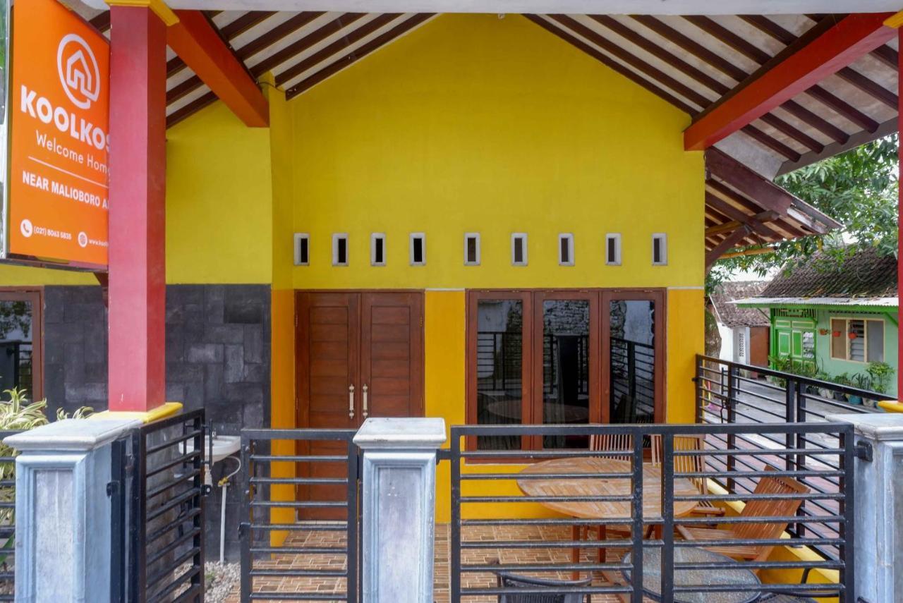 Hostel Koolkost Syariah Near Malioboro Area Yogyakarta Exterior foto