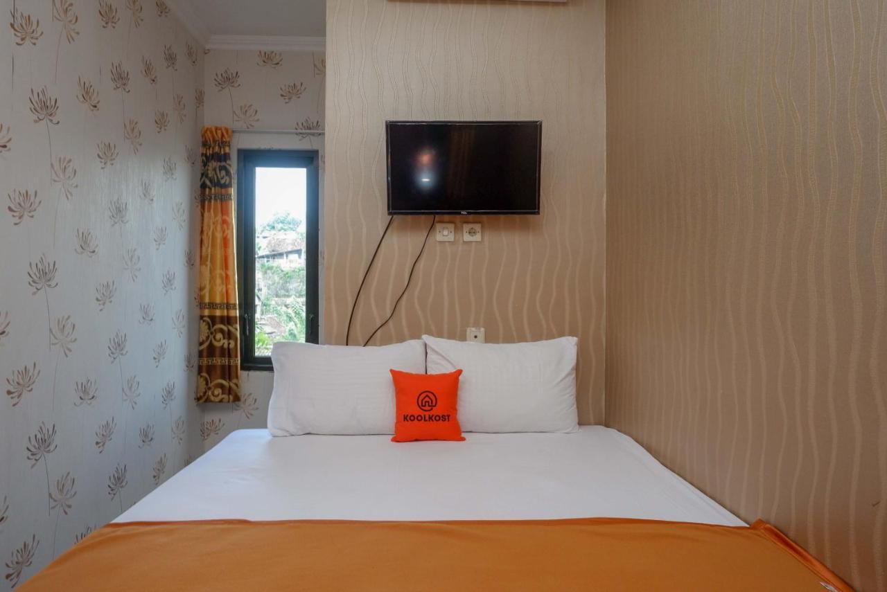 Hostel Koolkost Syariah Near Malioboro Area Yogyakarta Exterior foto