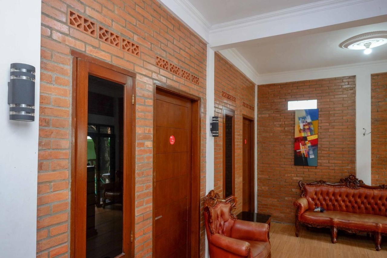 Hostel Koolkost Syariah Near Malioboro Area Yogyakarta Exterior foto