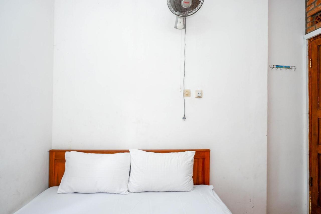 Hostel Koolkost Syariah Near Malioboro Area Yogyakarta Exterior foto